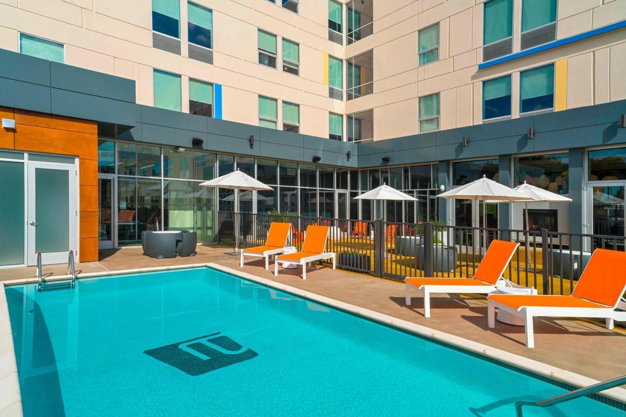Aloft College Station Hotel Exterior photo